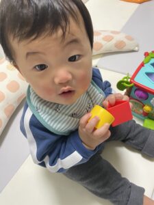 双子　１歳　おもちゃ